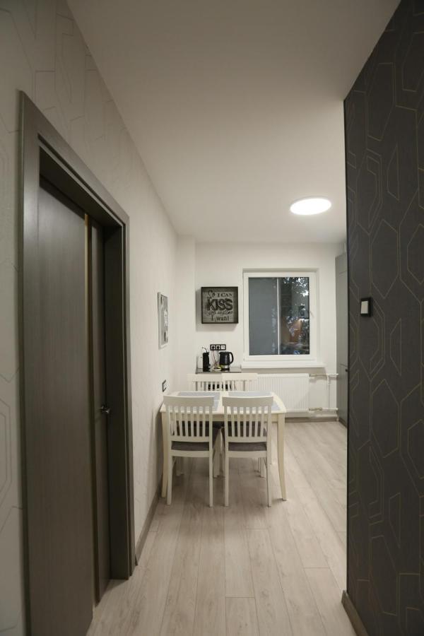 Comfy 2 Room Apartment - Free Parking - 350Mbps Wifi - Netflix Kaunas Exterior photo